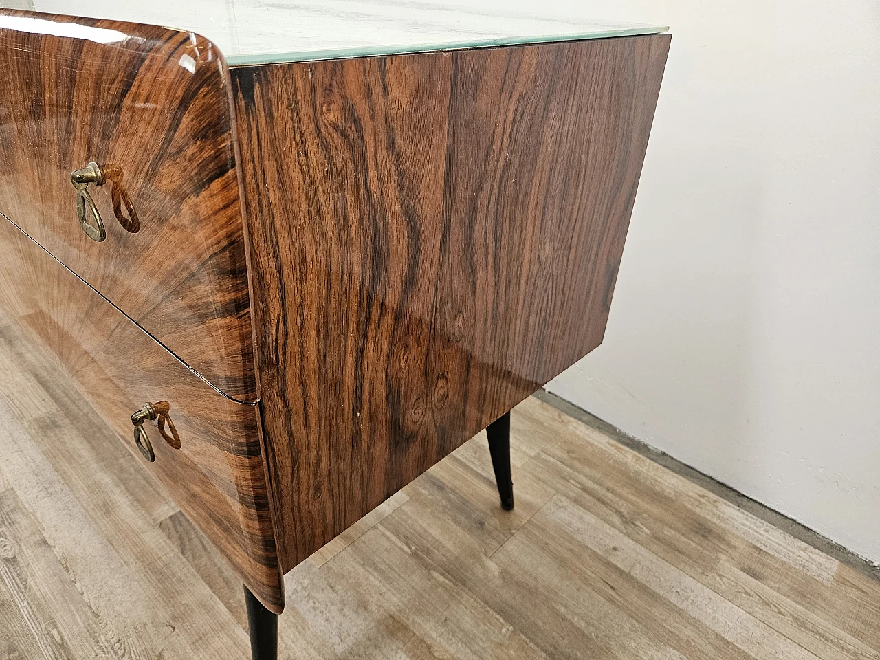 Credenza Mid Century a raggiera con piano in vetro, anni '50 4