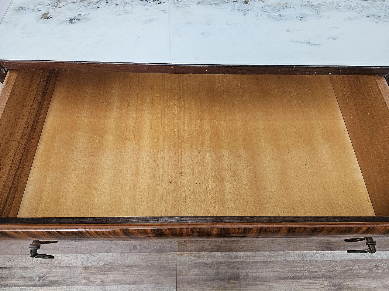 Mid Century sideboard with glass top and drawers, 1950s 29