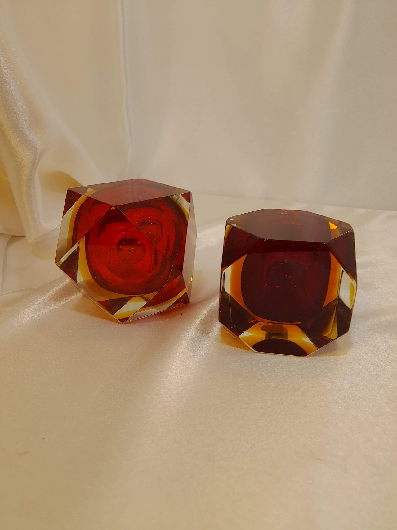 Two multifaceted table lighters in Murano glass, 1960s 41