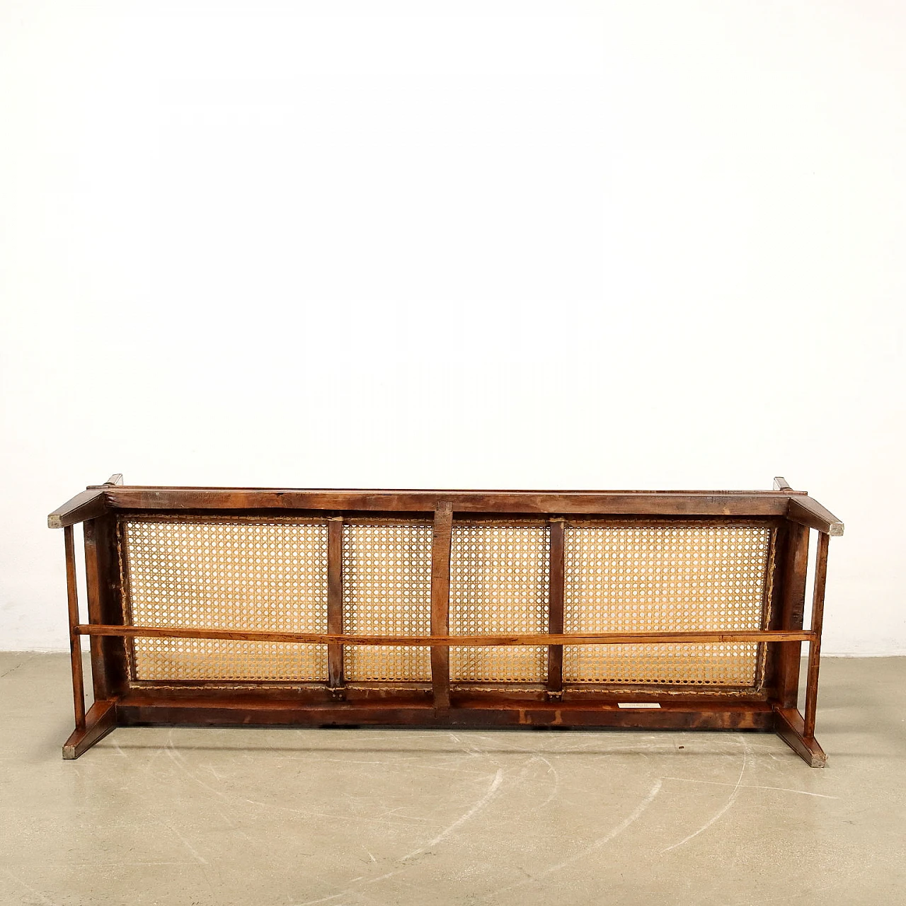 Neoclassical walnut sofa, last quarter of 18th century 7