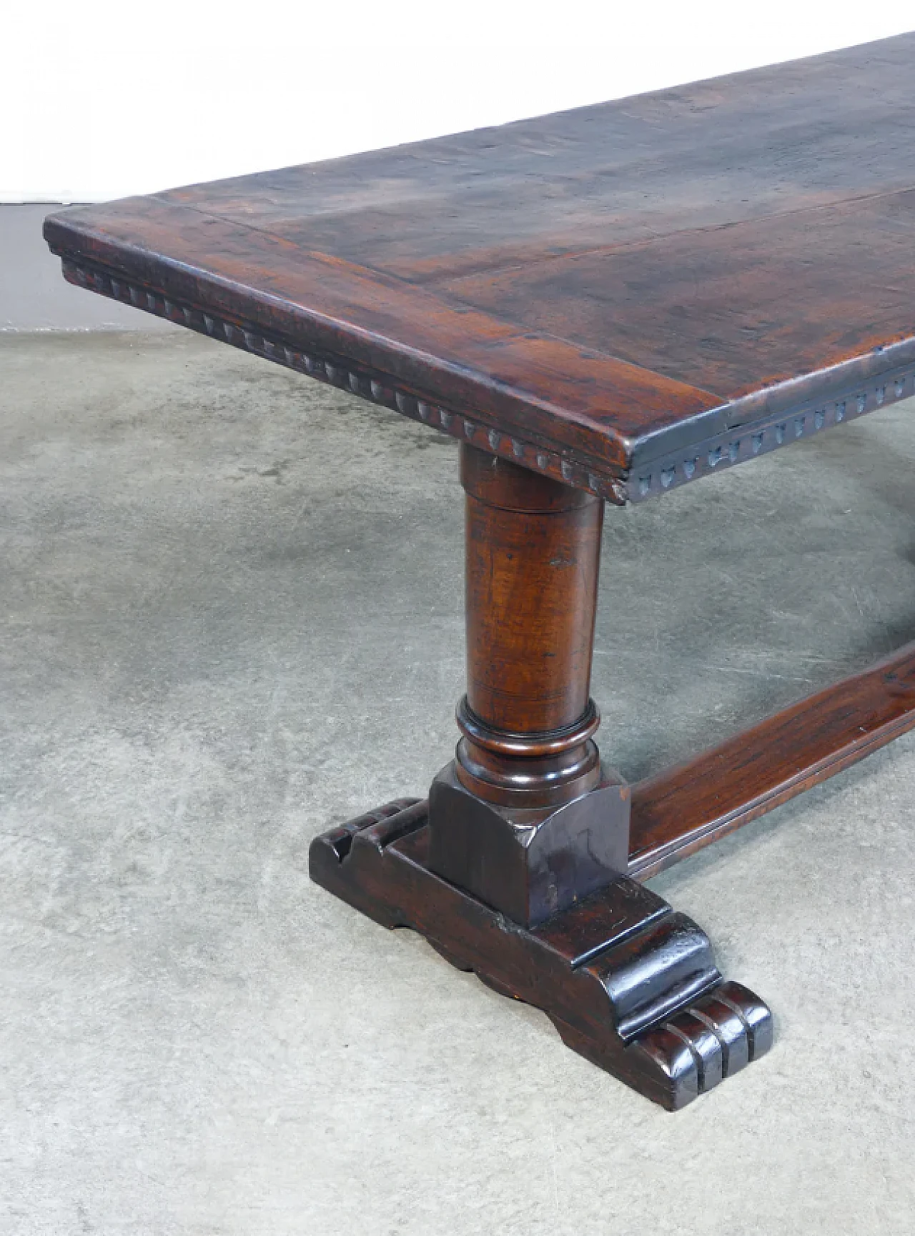 Solid walnut table, 18th century 5