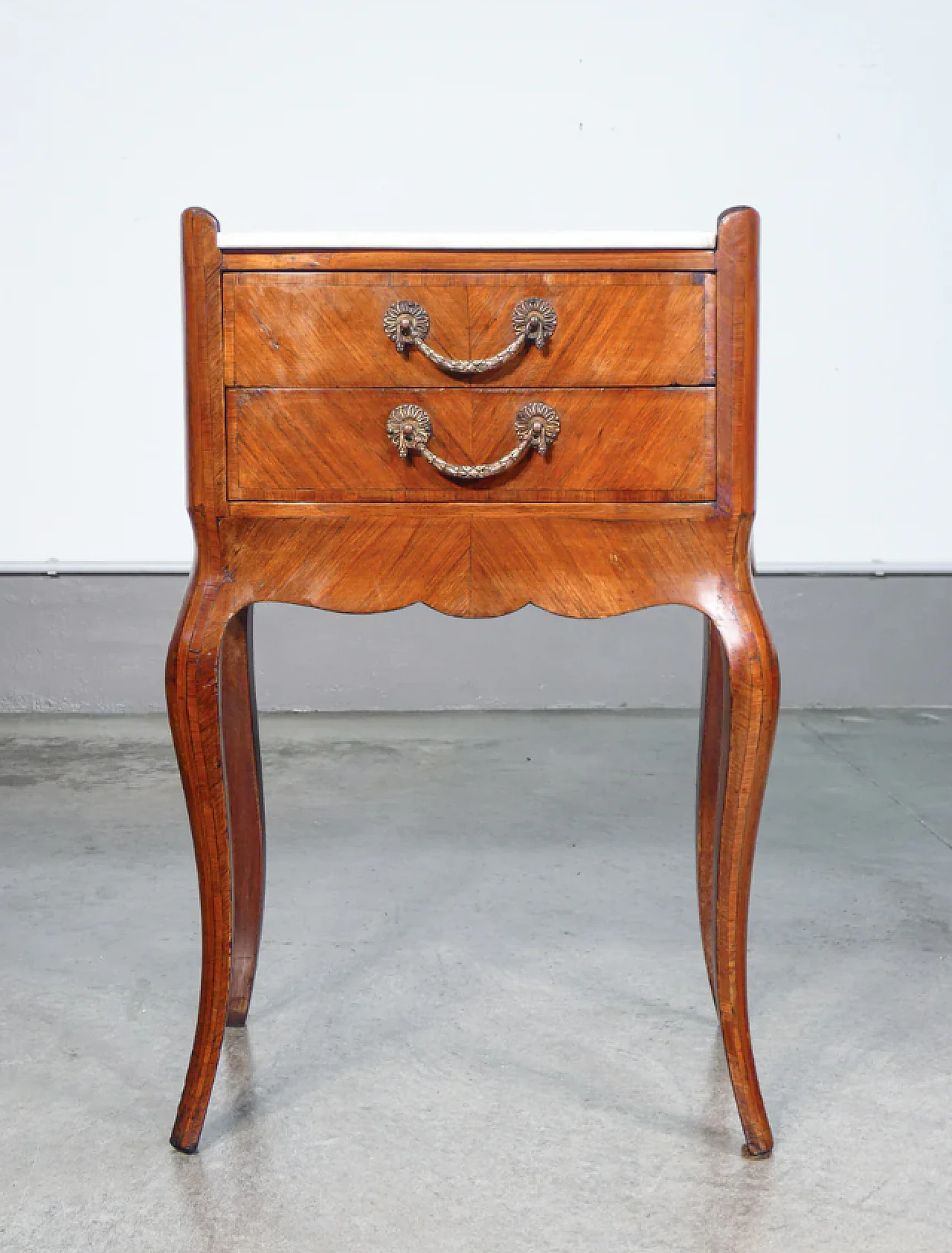 Louis XV service cabinet in wood and marble, 18th century 2