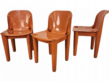 Plastic chairs from the Casa'70 collection by Albaplast for Dal Vera