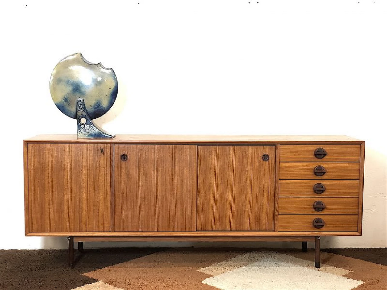 Teak cabinet with 2 sliding doors, 1960s 1