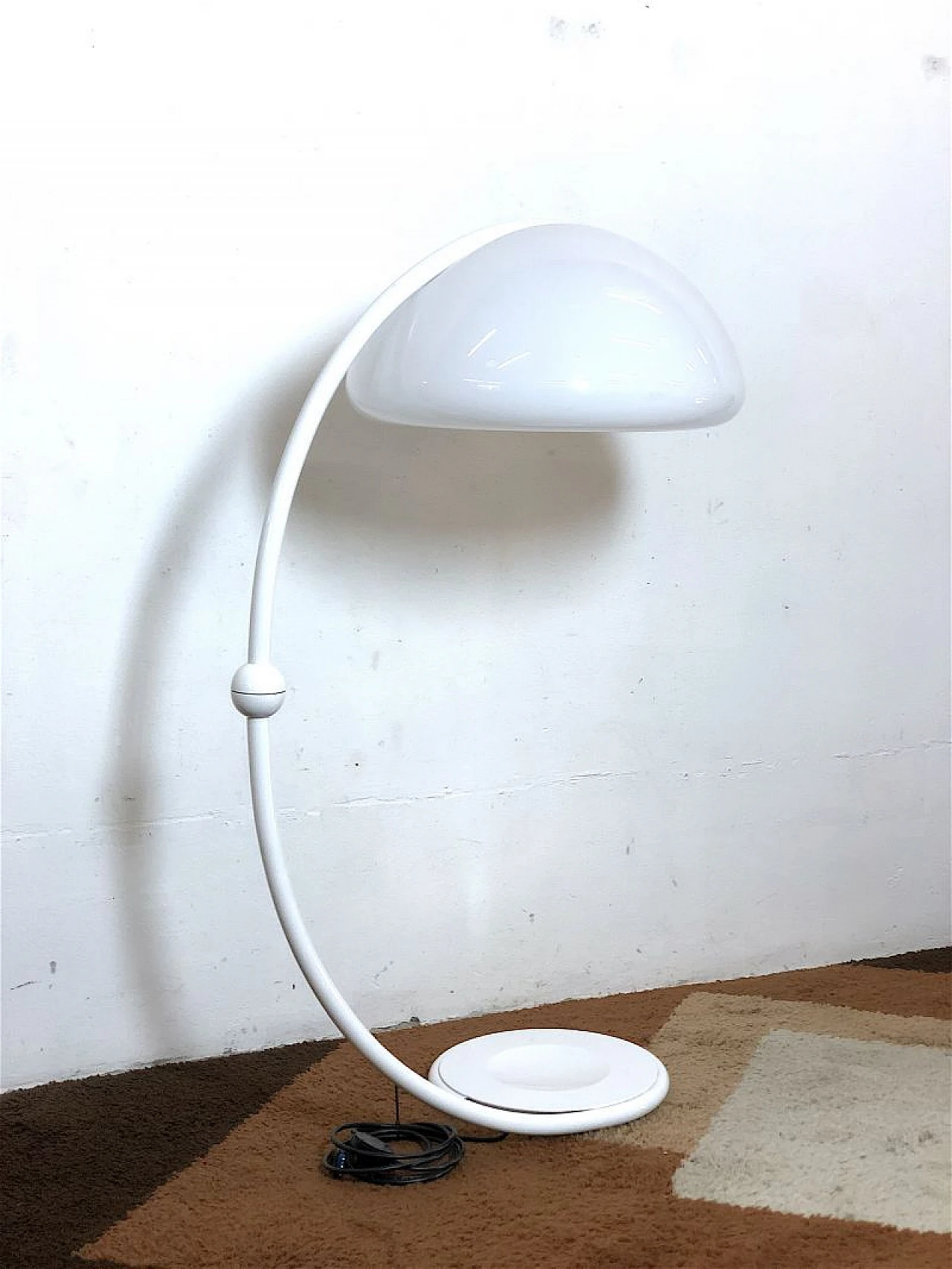 Lampada Serpente di Elio Martinelli per Martinelli Luce, anni '60 3