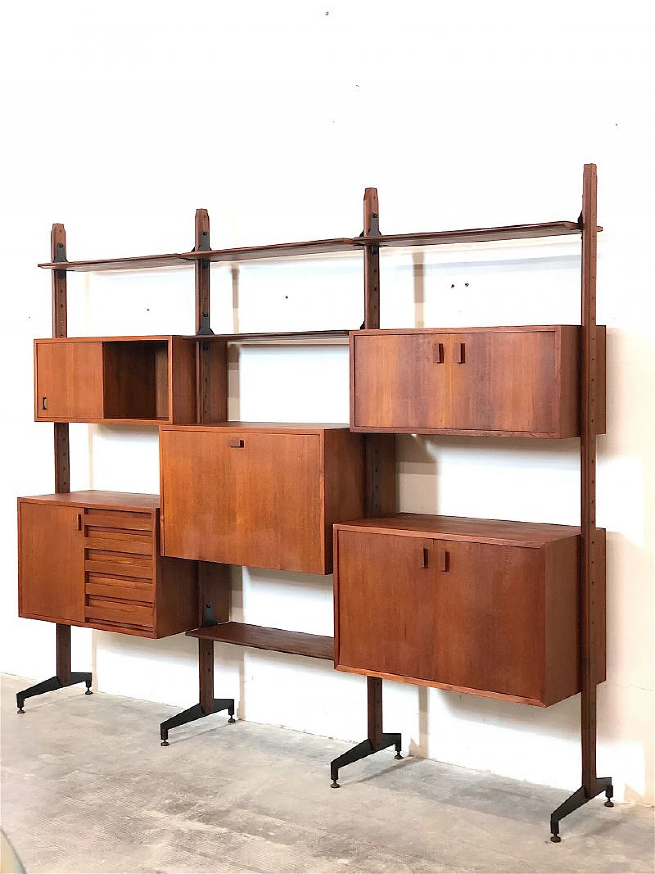 3-bay modular bookcase, 1960s 9