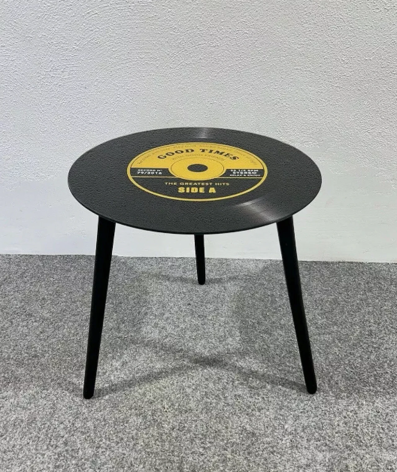 Vinyl coffee table with glass top, 2000s 1