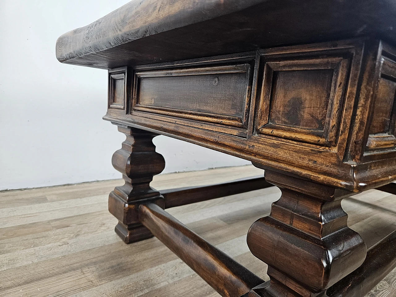 Coffee table in American walnut, 1980s 11