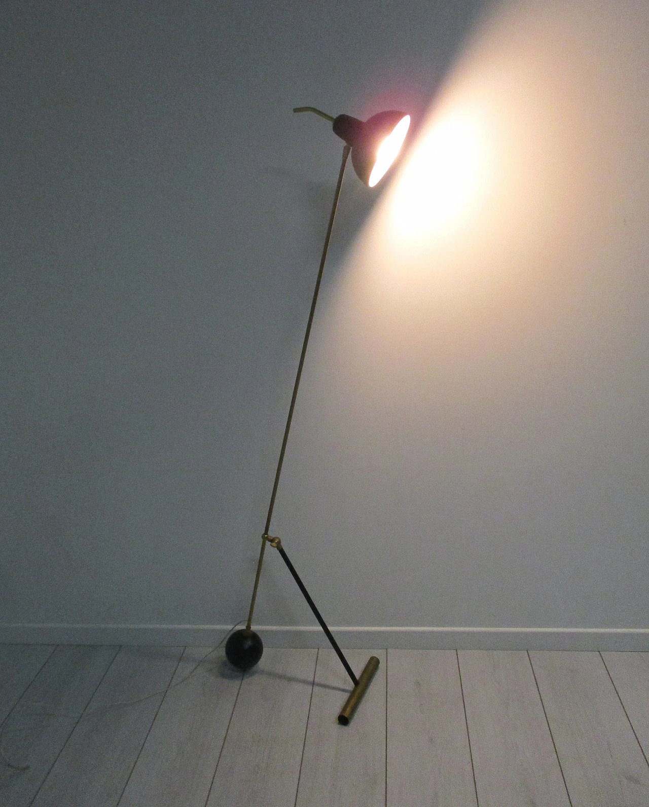 Stilnovo floor lamp in brass and aluminum, 1950s 6