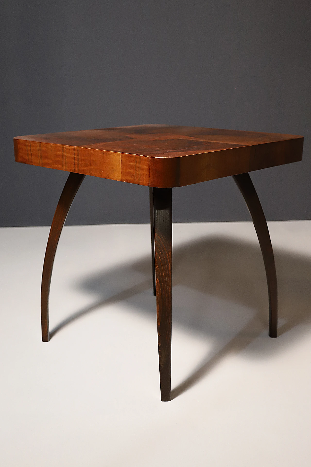 Fully renovated Spider table H 259 by Jindřich Halabala, 1930´s 4