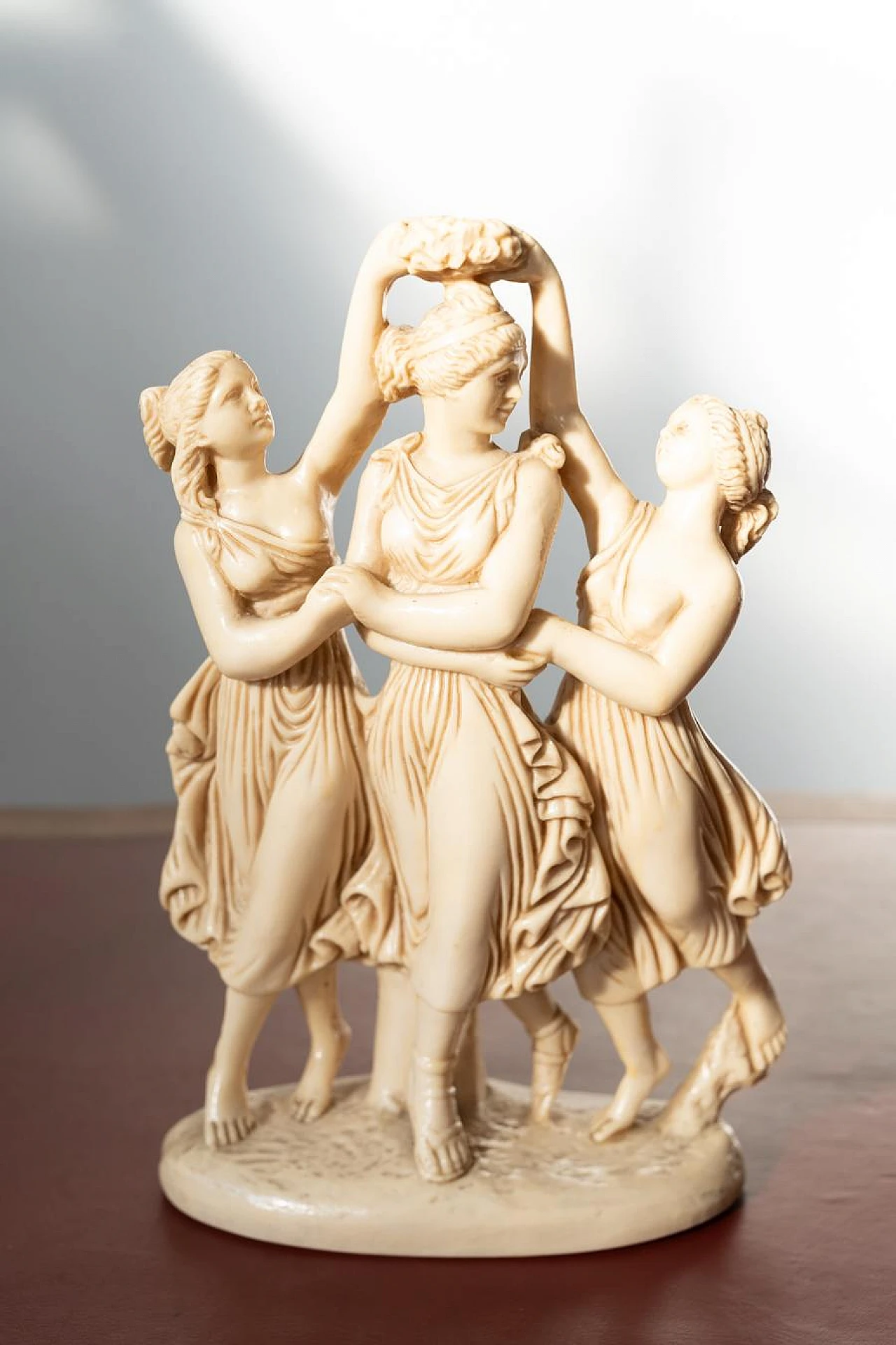 Pair of classical art figures in resin imitation Ivory, 1970s 9