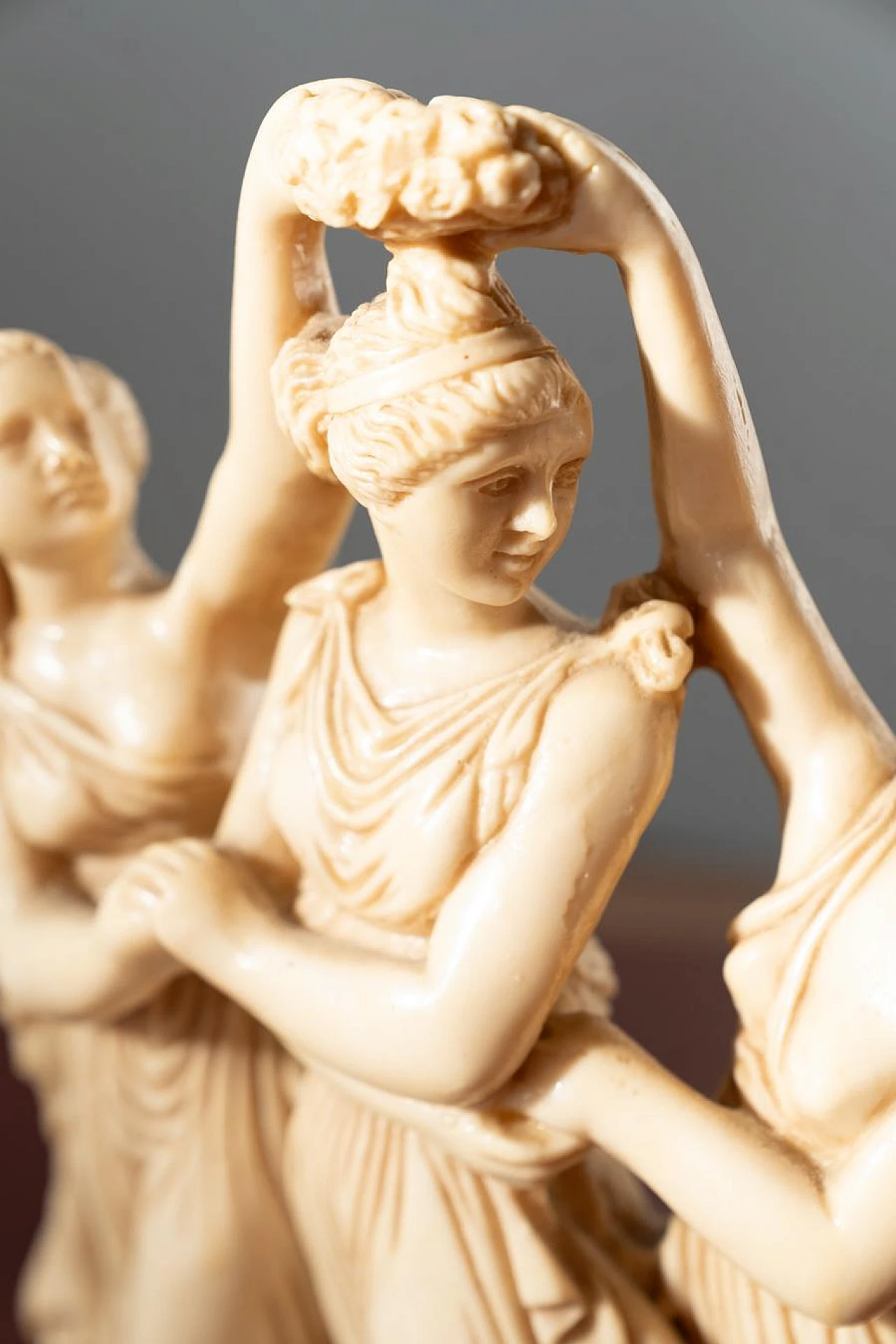 Pair of classical art figures in resin imitation Ivory, 1970s 10