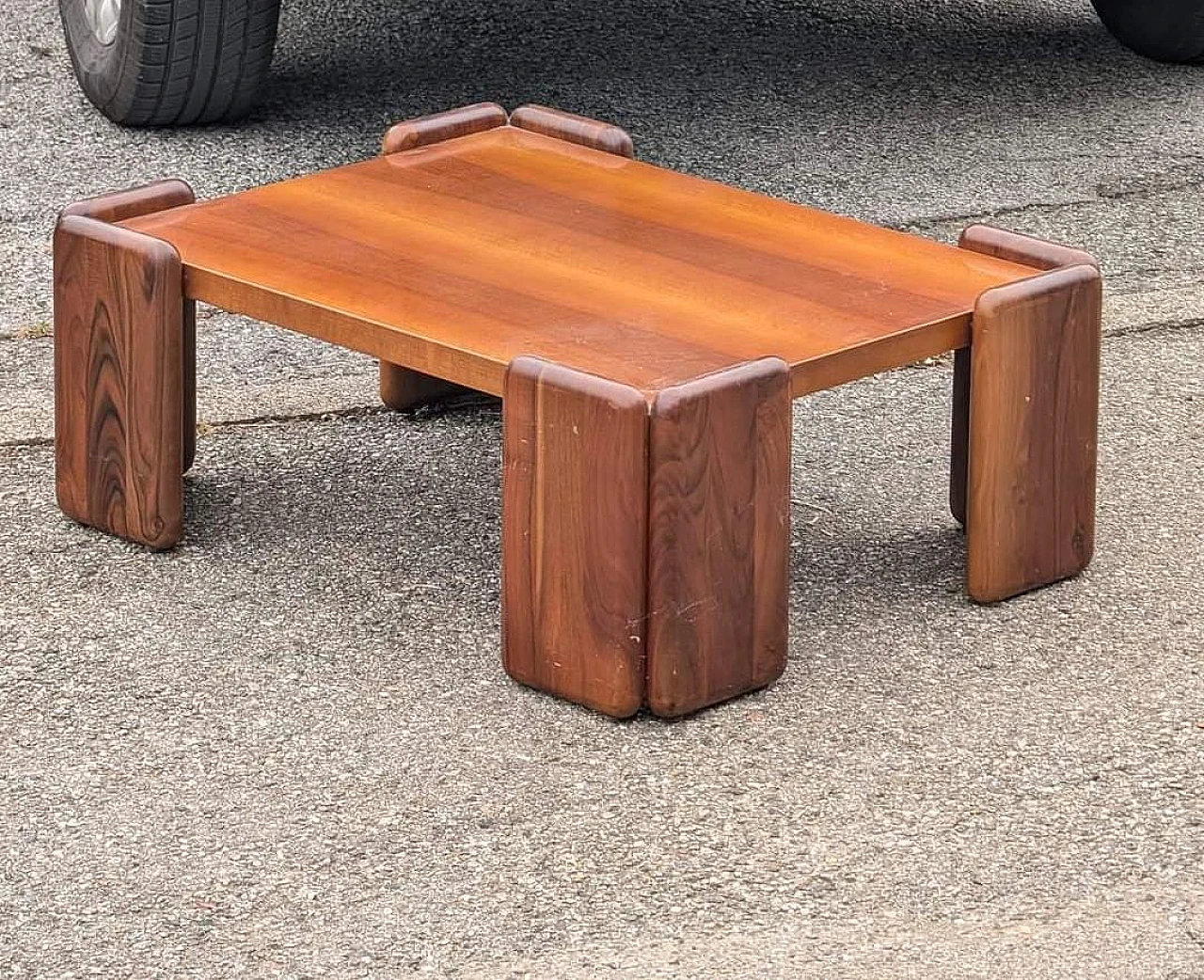 Italian walnut coffee table by Mobilgirgi, 1970s 1