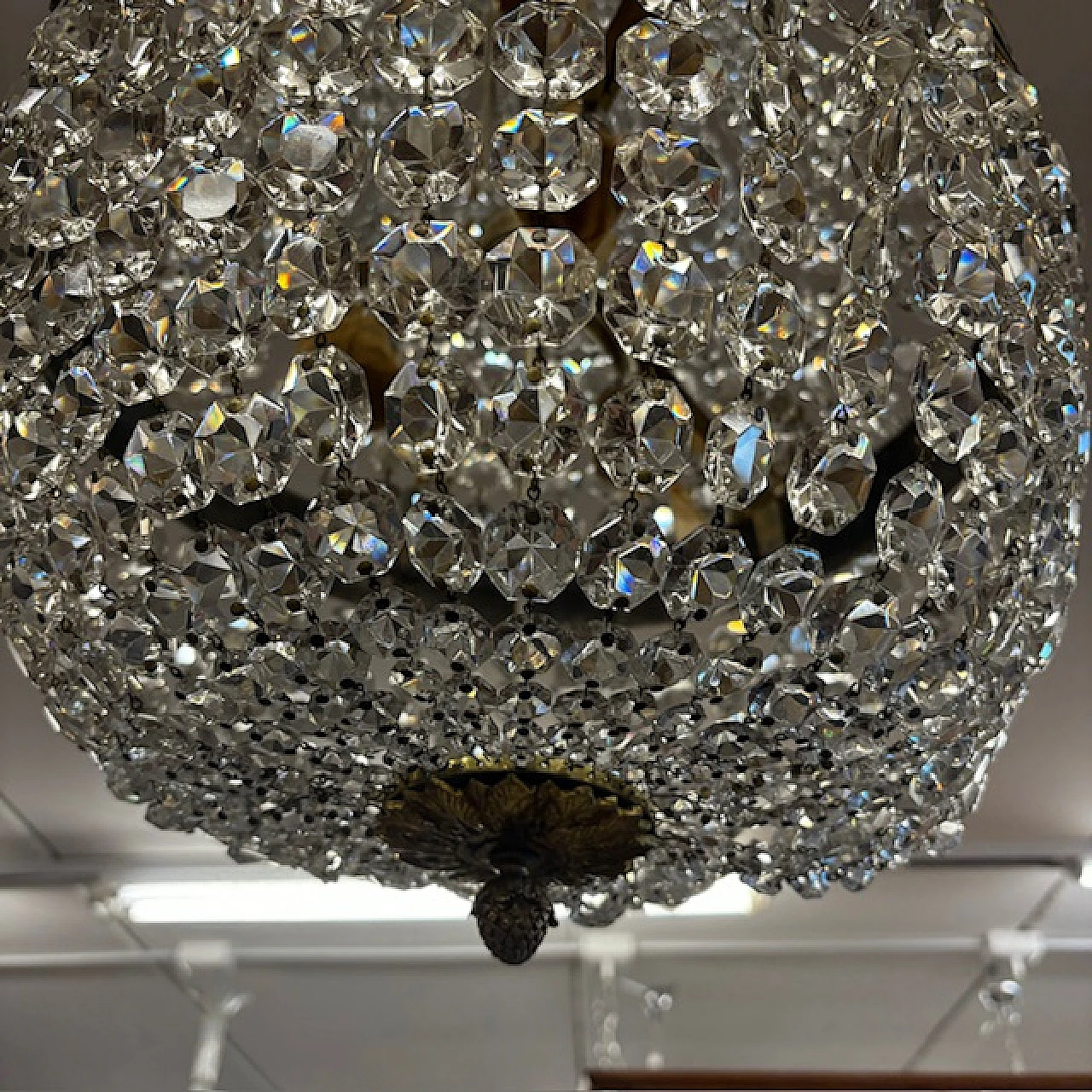 Hot air balloon chandelier in bronze and crystal, late 19th century 4