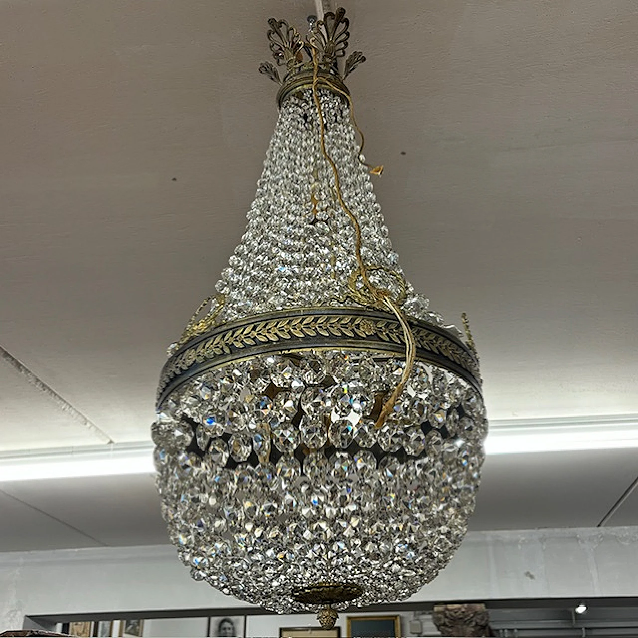 Hot air balloon chandelier in bronze and crystal, late 19th century 8