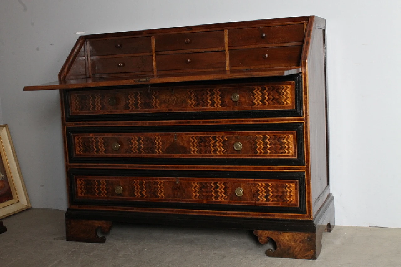 Ancient Lombard flap desk chest in inlaid wood, 17th century 2