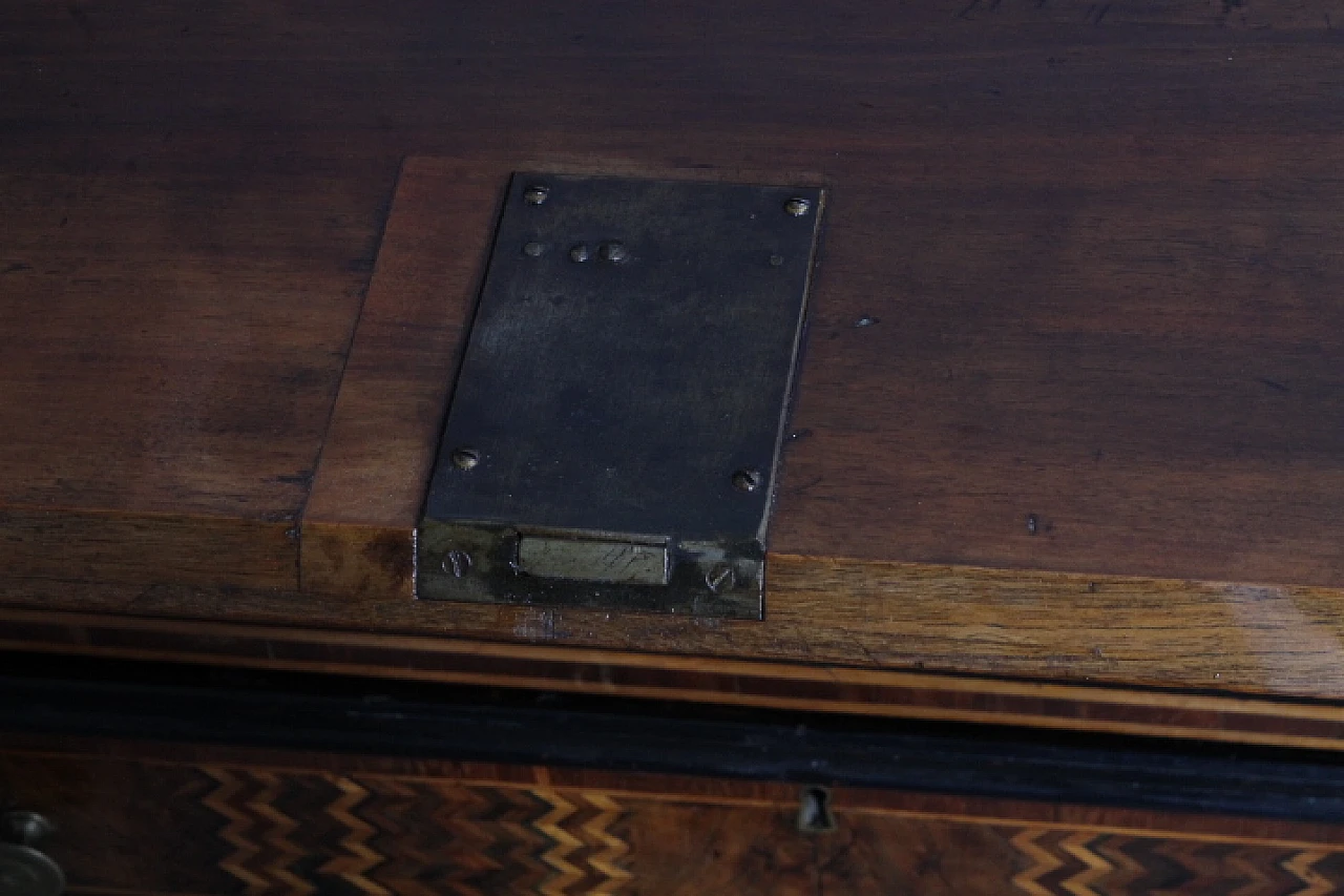 Ancient Lombard flap desk chest in inlaid wood, 17th century 4