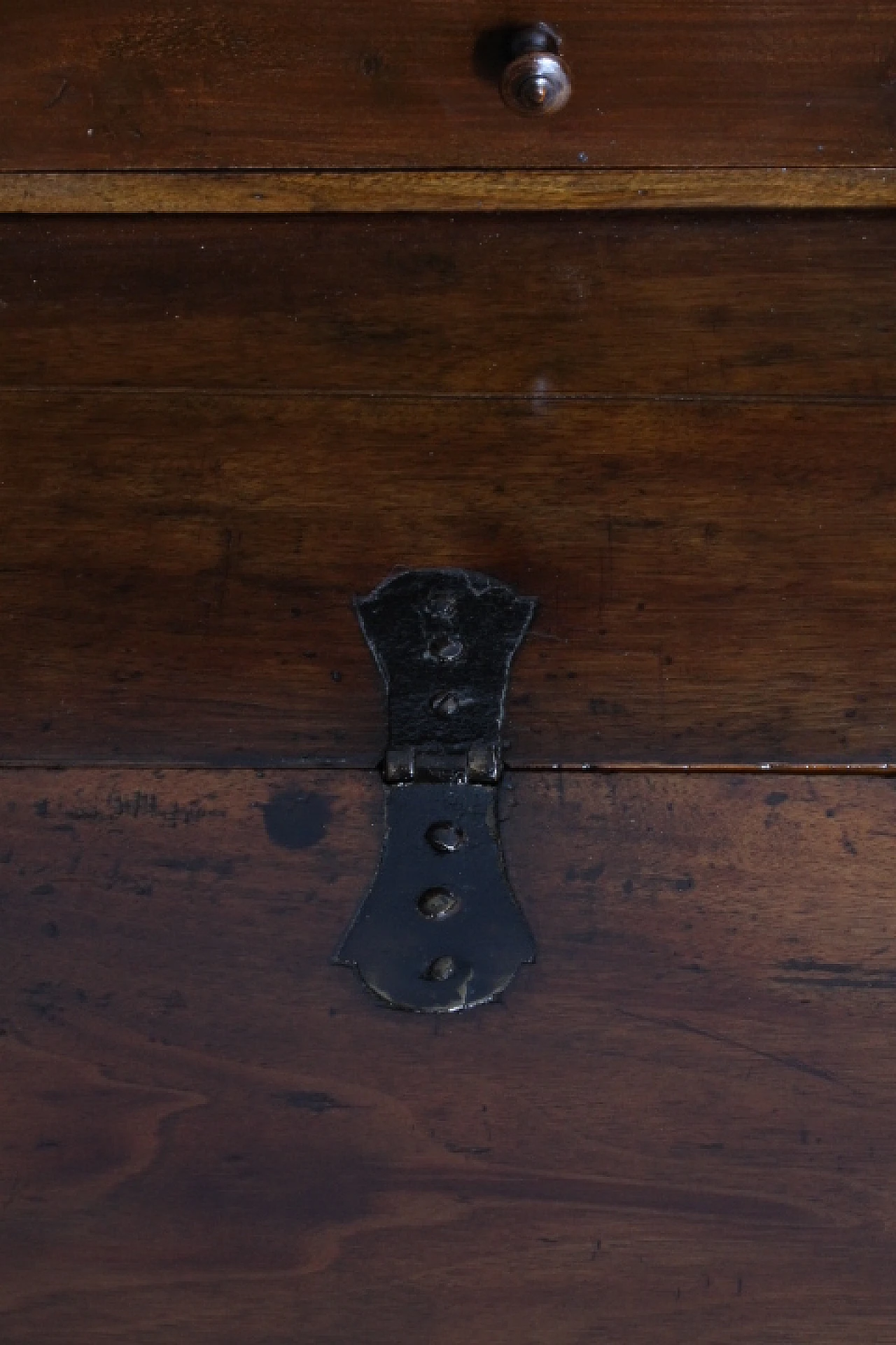 Ancient Lombard flap desk chest in inlaid wood, 17th century 5