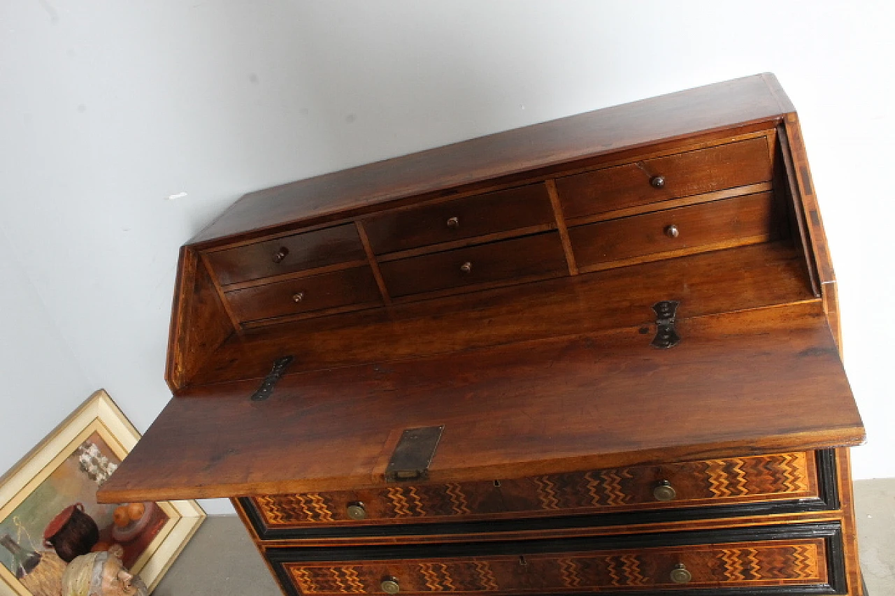 Ancient Lombard flap desk chest in inlaid wood, 17th century 7