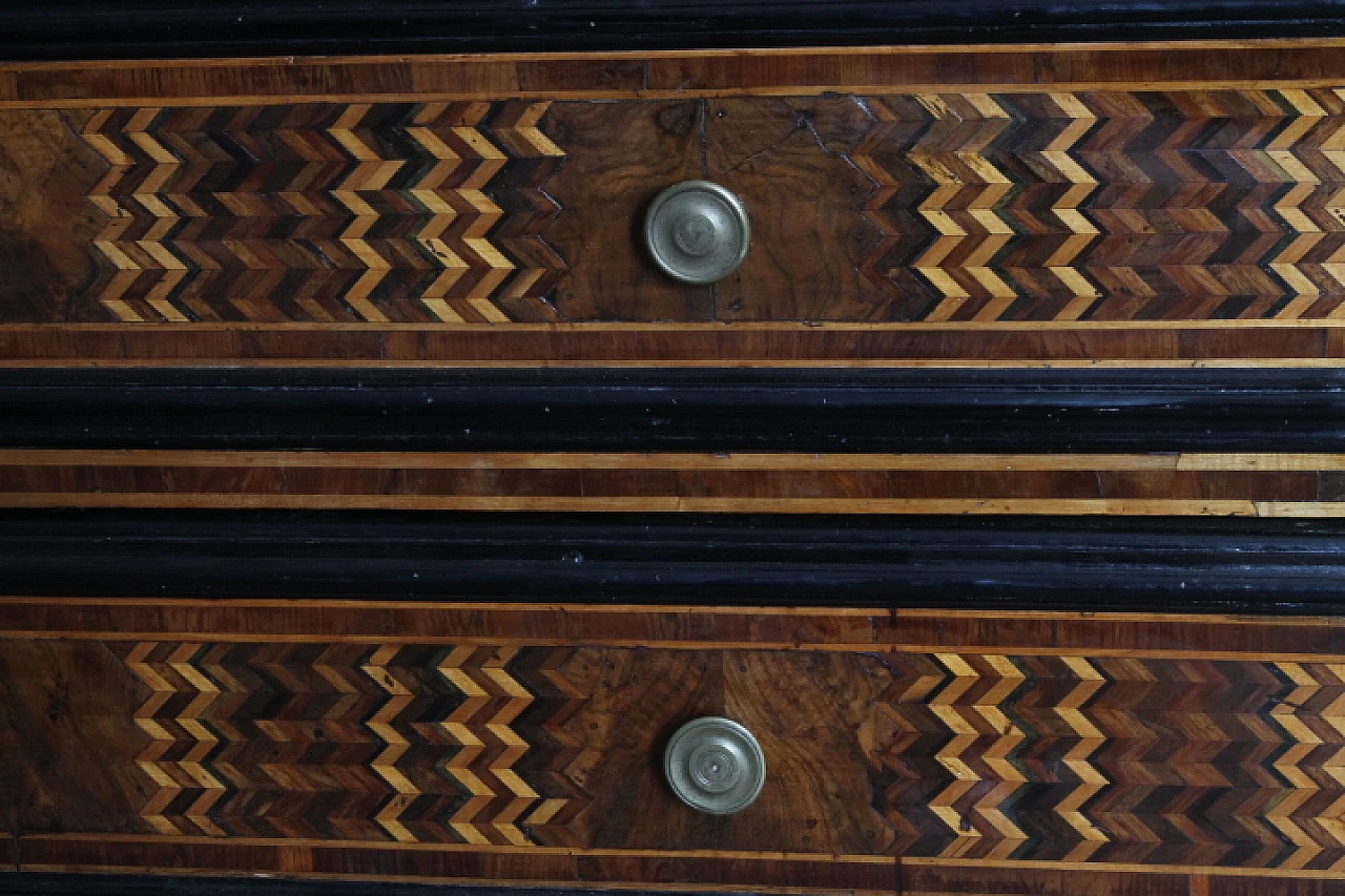 Ancient Lombard flap desk chest in inlaid wood, 17th century 12