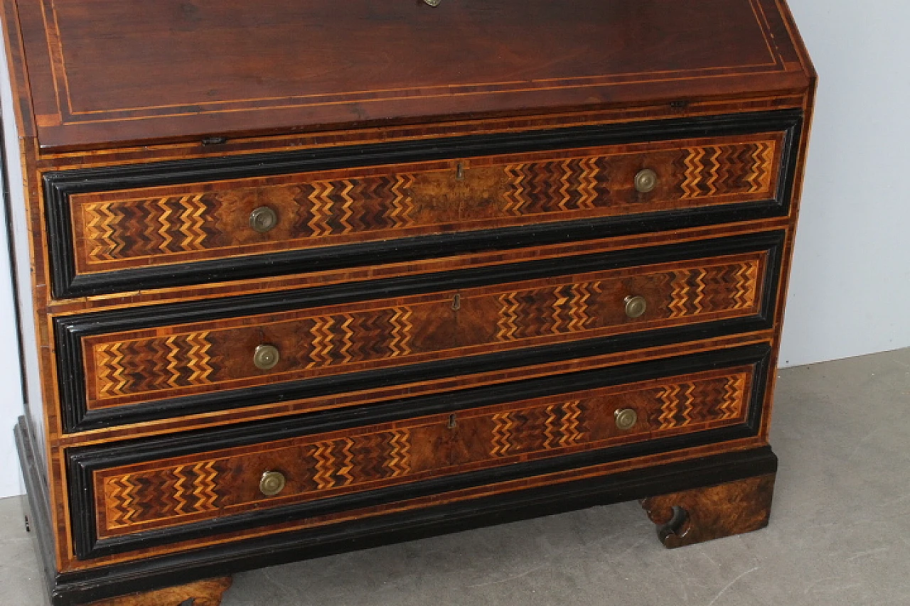 Ancient Lombard flap desk chest in inlaid wood, 17th century 17