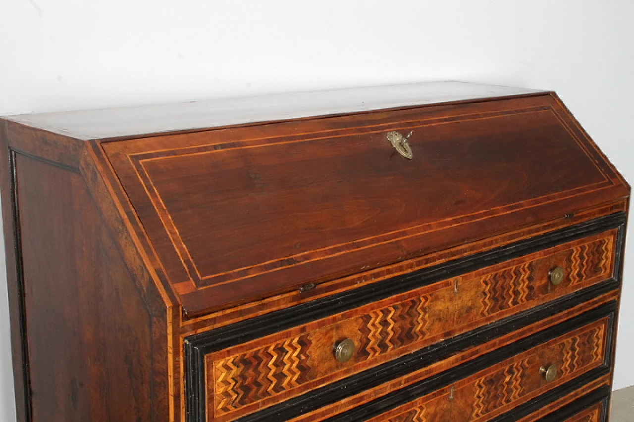 Ancient Lombard flap desk chest in inlaid wood, 17th century 20