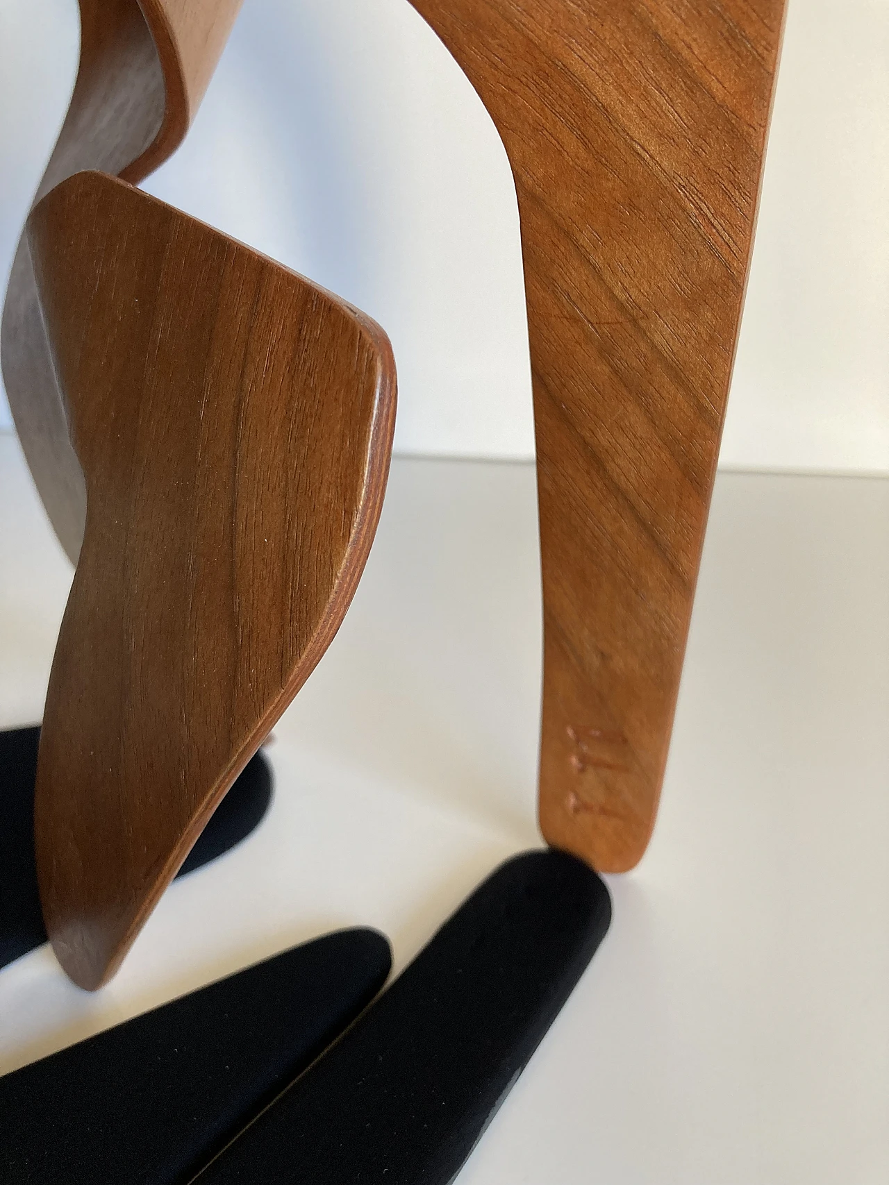 Mrs. Charles Eames_ The shadow does not bend, walnut plywood sculpture 49