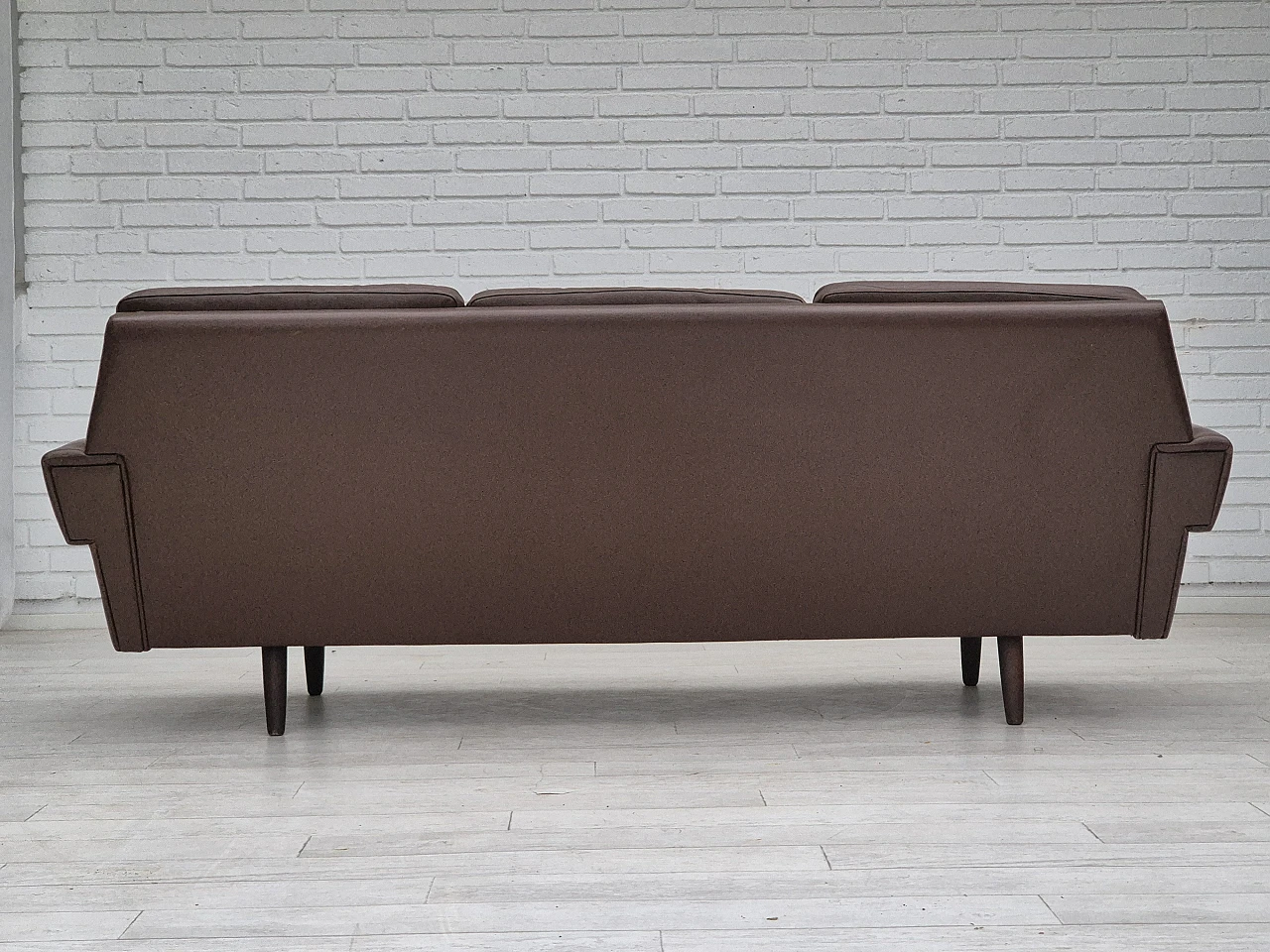 Danish 3-seater brown leather sofa, 1970s 5