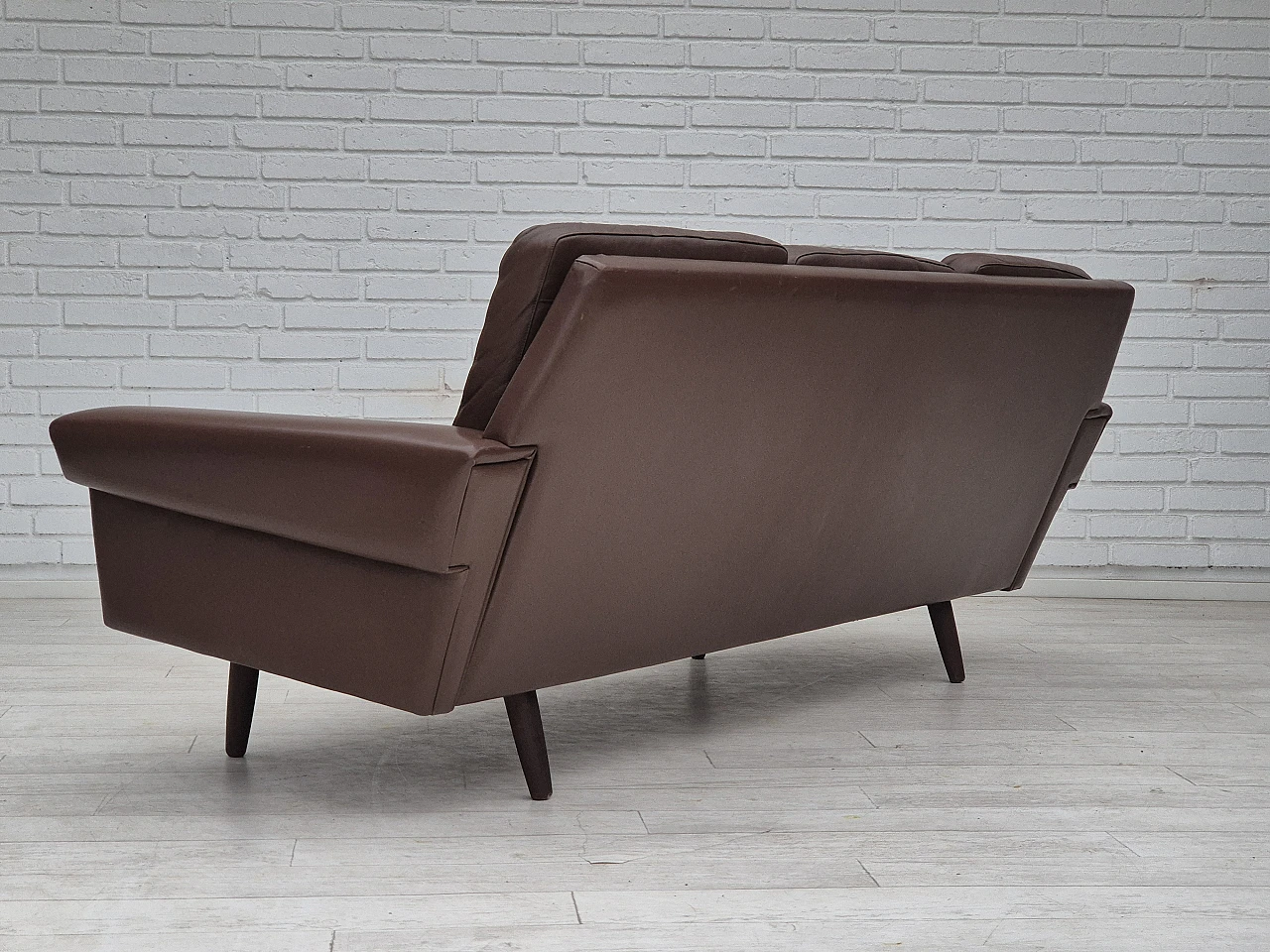 Danish 3-seater brown leather sofa, 1970s 6