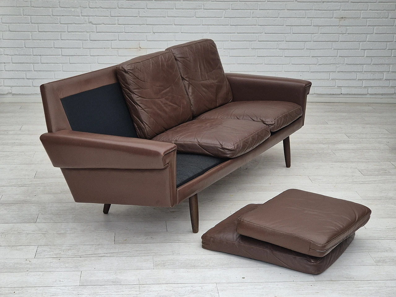 Danish 3-seater brown leather sofa, 1970s 8