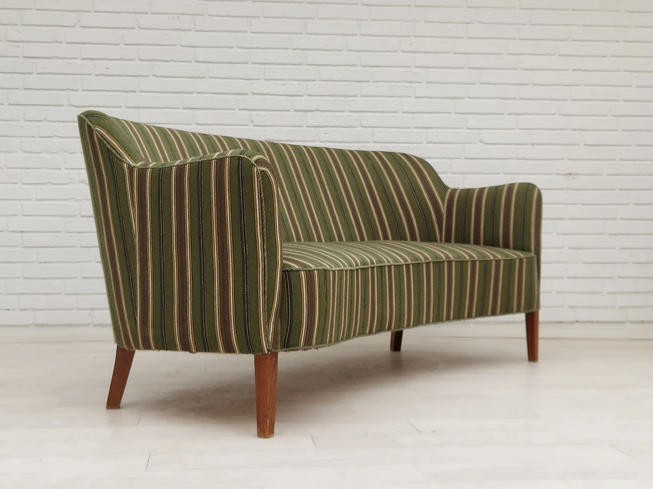 Danish curved 2-seater sofa, 1960s 4