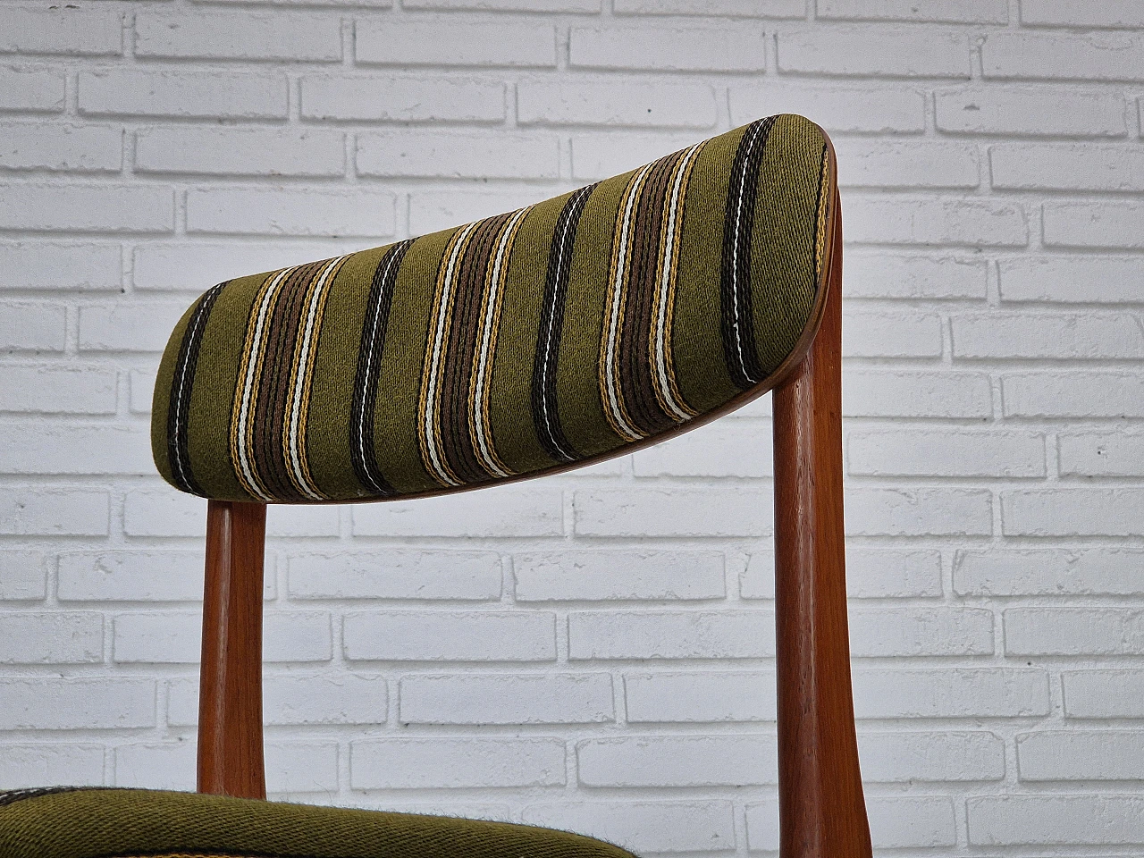 4 Danish teak chairs, 1960s 13