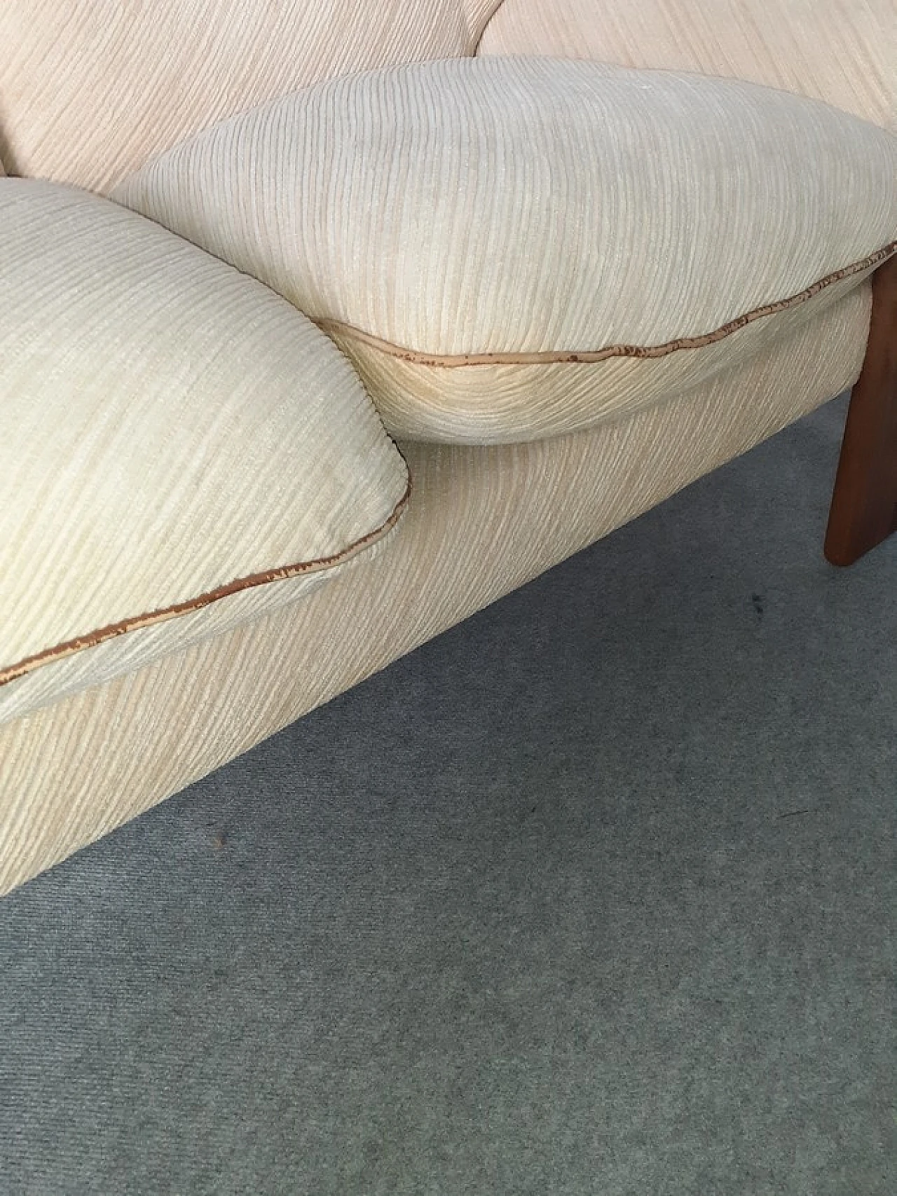 Sapporo sofa by Mobilgirgi, 70s 6