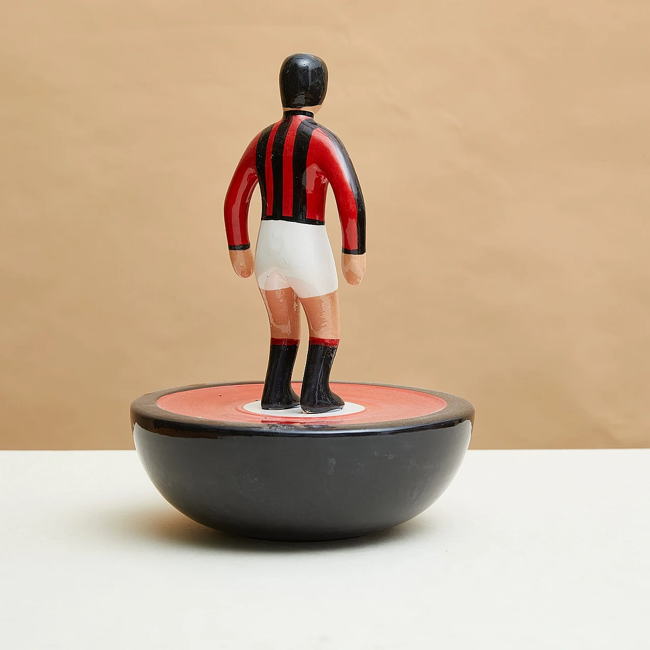 Scultura Subbuteo gigante FC Inter in ceramica 2