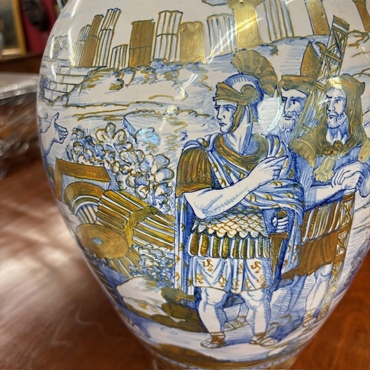 Art Decò maiolica vase Gualdo Tadino with classic fugures, 1940s 3