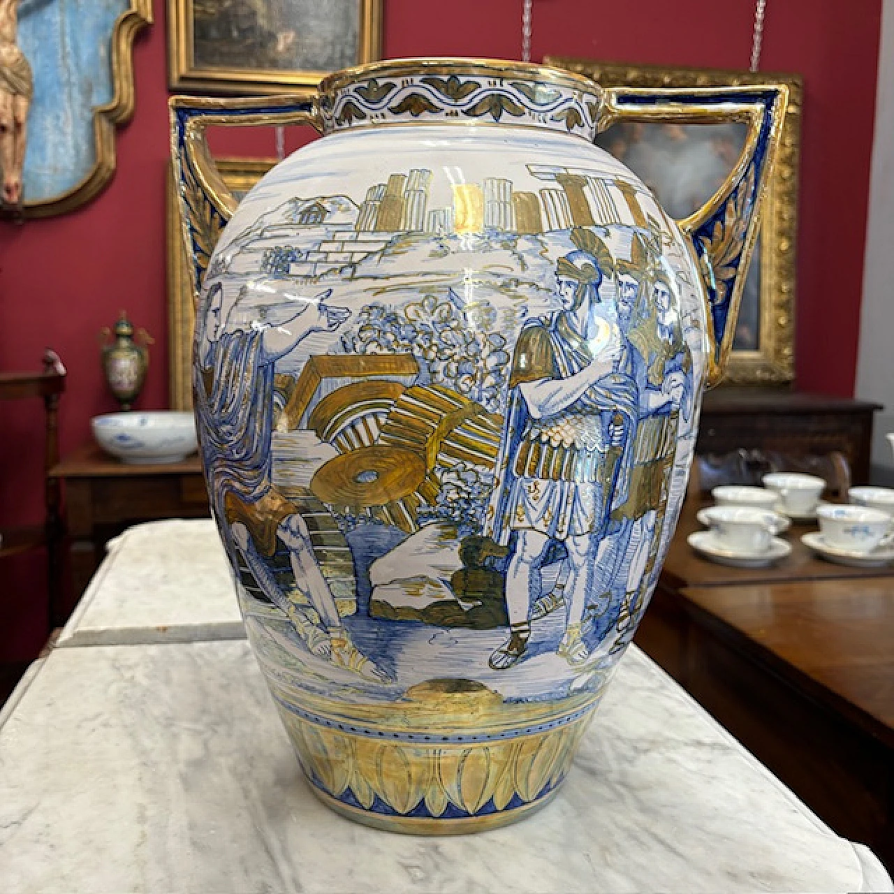 Art Decò maiolica vase Gualdo Tadino with classic fugures, 1940s 6