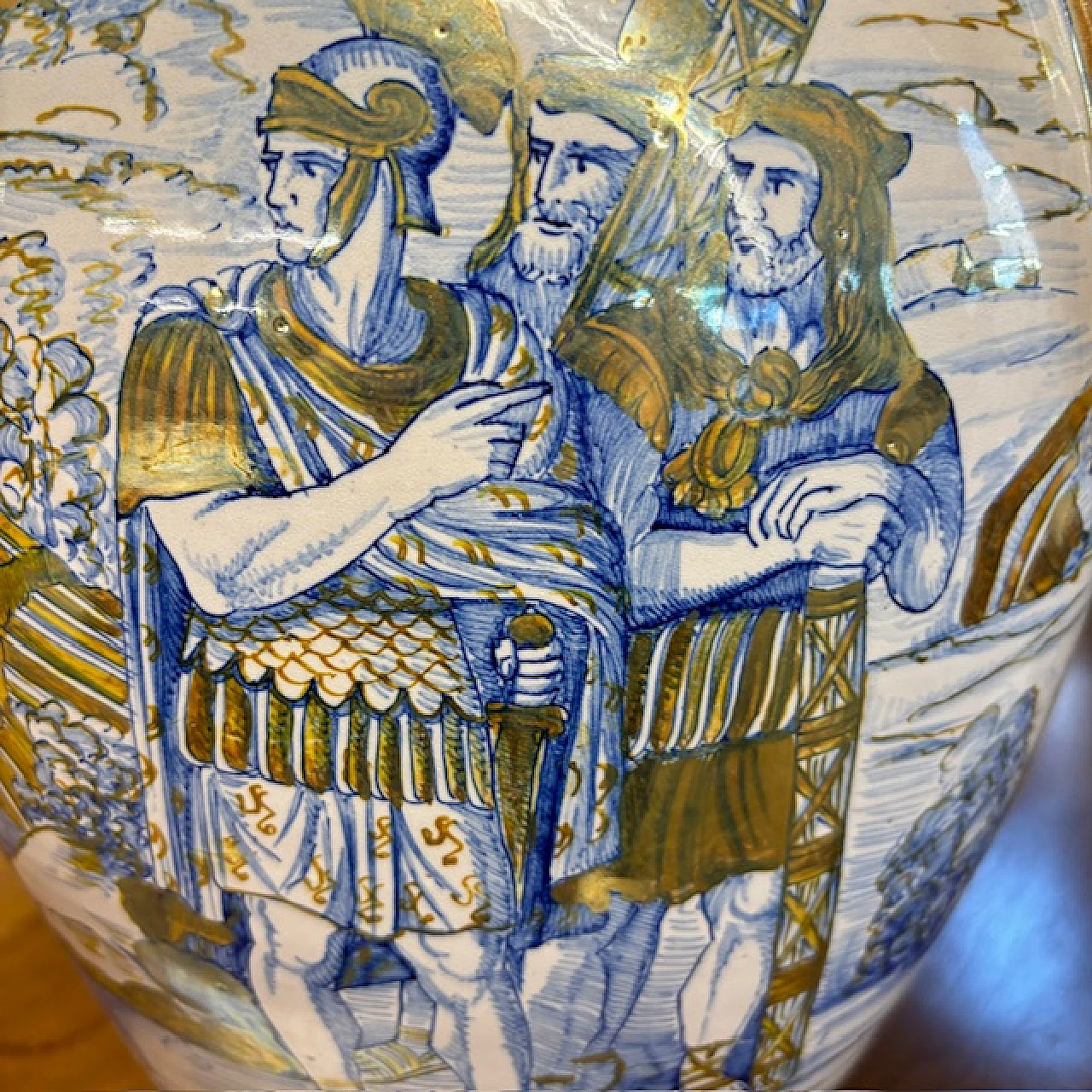 Art Decò maiolica vase Gualdo Tadino with classic fugures, 1940s 7