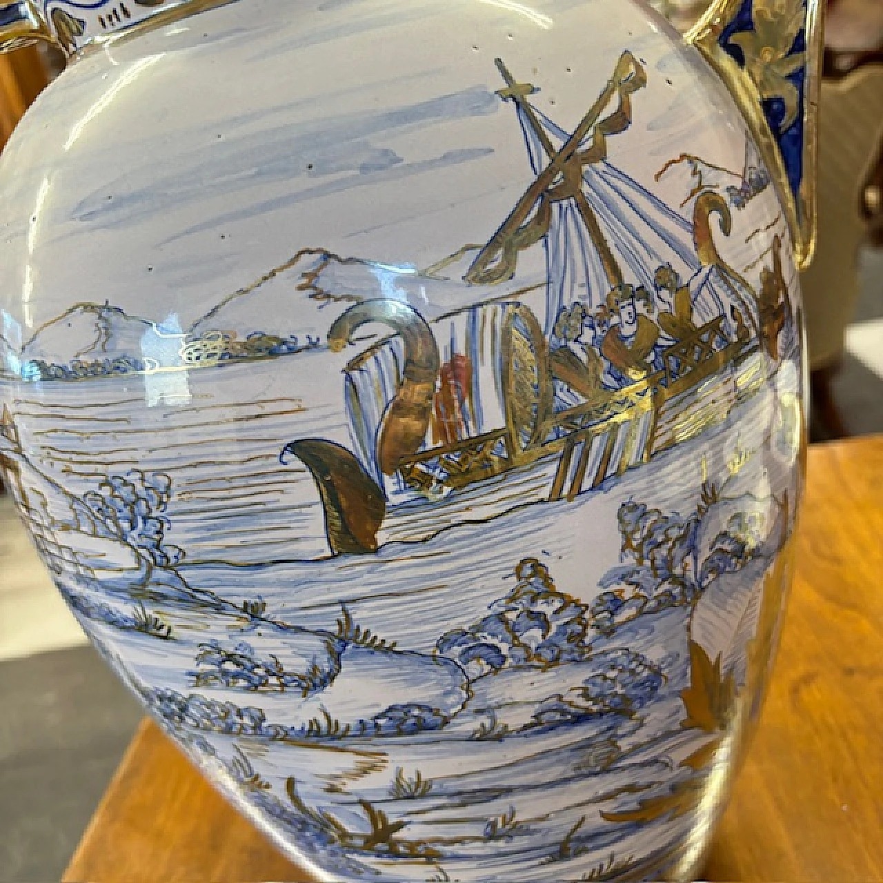 Art Decò maiolica vase Gualdo Tadino with classic fugures, 1940s 9