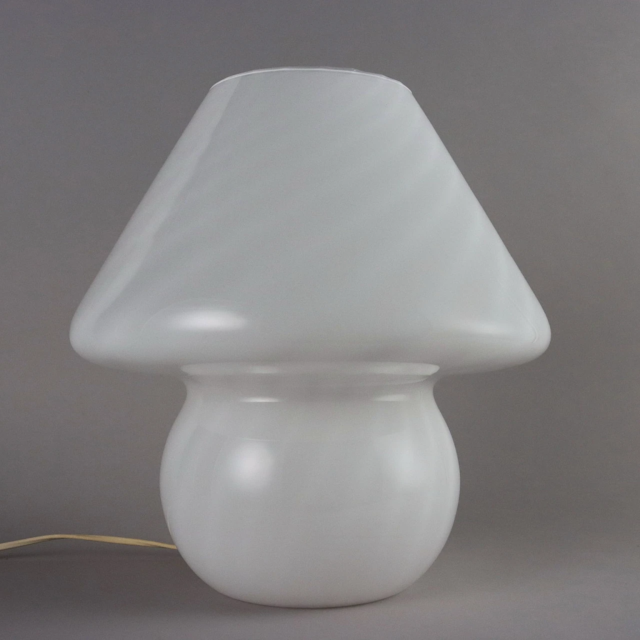 Pair of white glass table lamps, 1970s 8