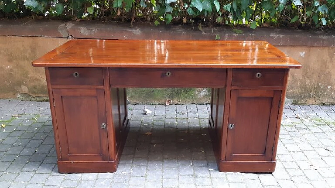 Emilian walnut and cherry desk, 19th century 8