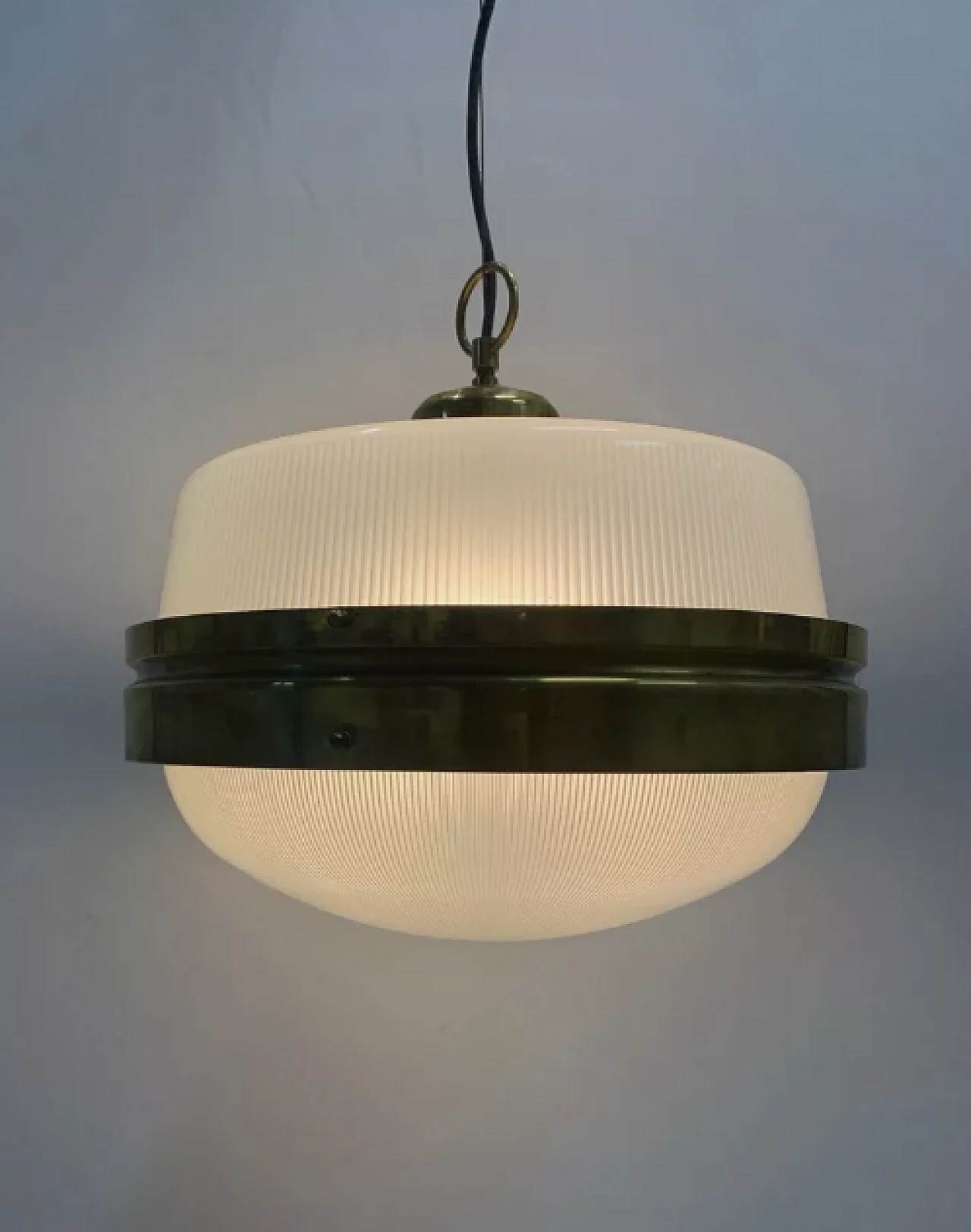 Lampadario in vetro e ottone di Artemide, anni '60 2