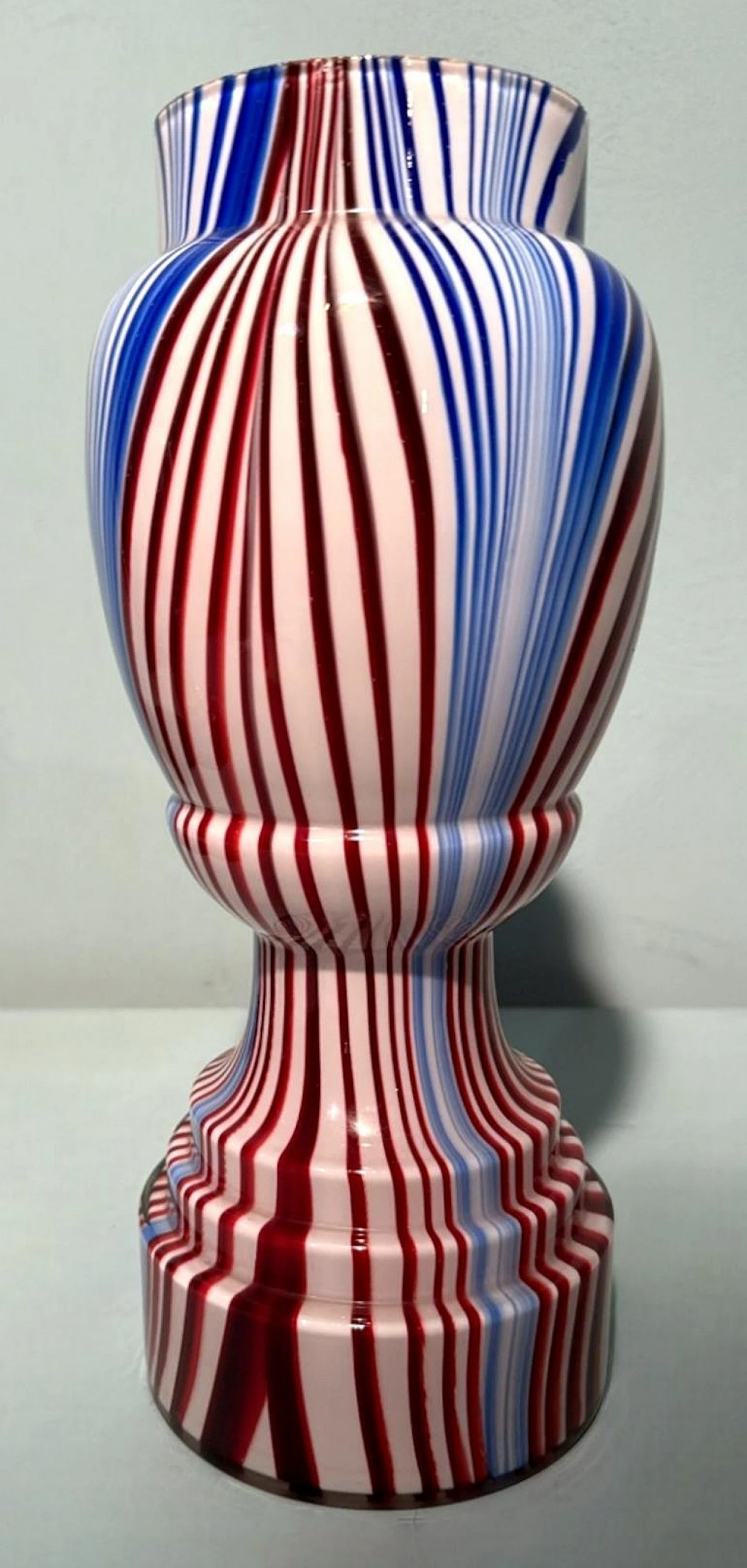 Pair of French coloured opaline glass vases, late 19th century 8