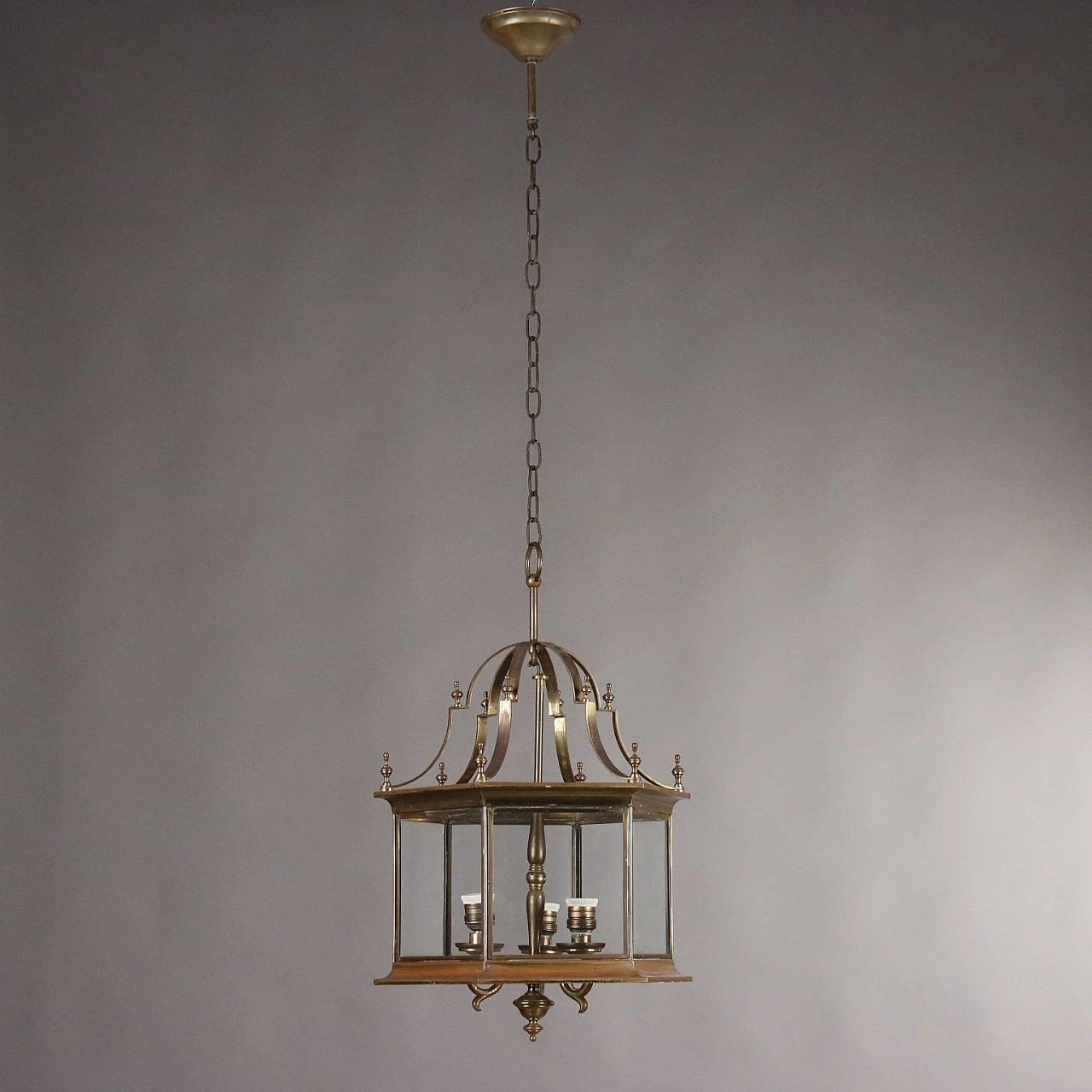 Pair of lanterns in sheet metal and glass, late 20th century 3