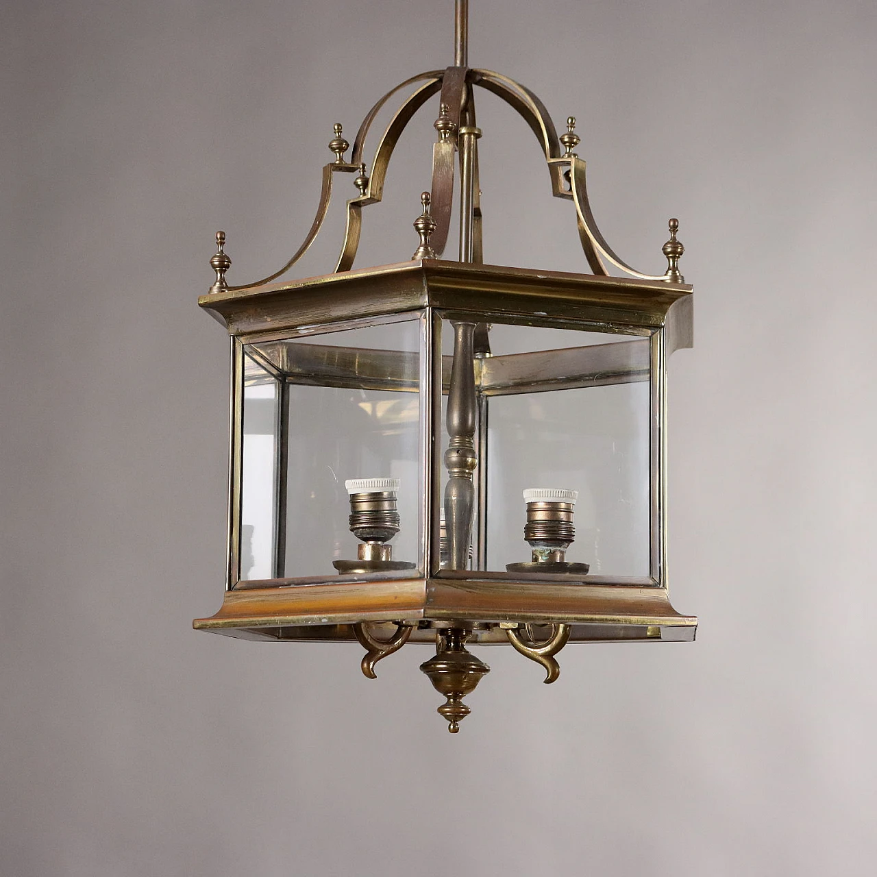 Pair of lanterns in sheet metal and glass, late 20th century 4