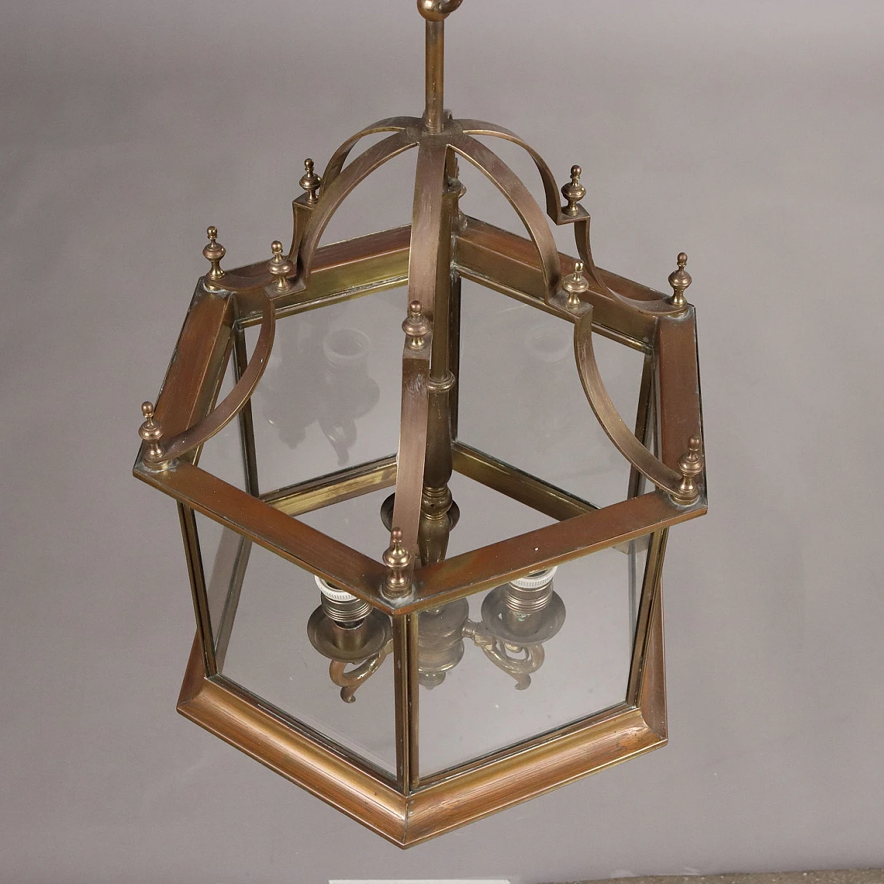 Pair of lanterns in sheet metal and glass, late 20th century 5