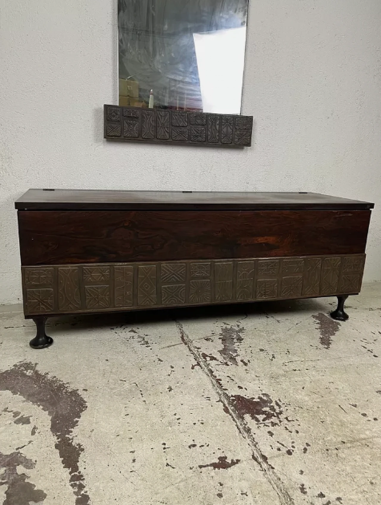 Mirror and chest in wood and enamelled copper, 1950s 3