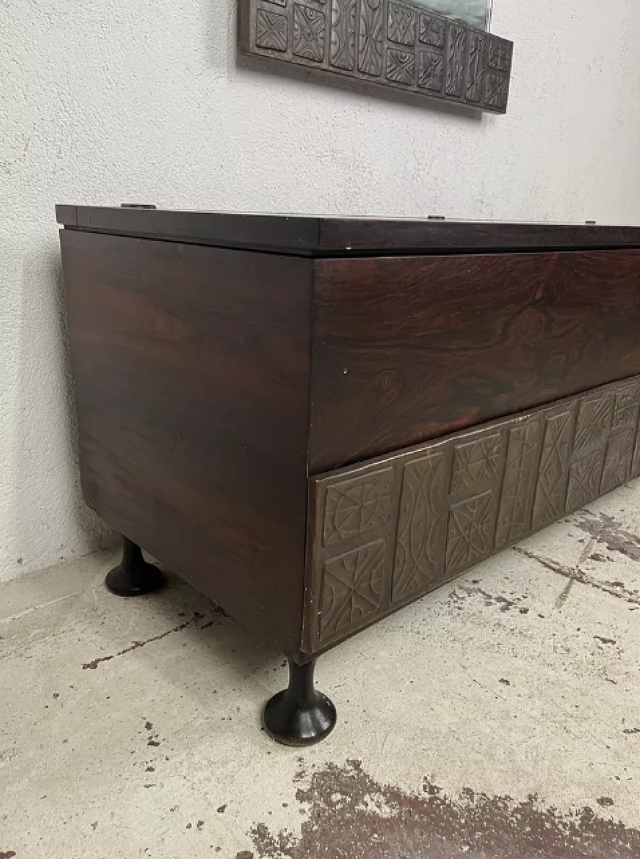 Mirror and chest in wood and enamelled copper, 1950s 7