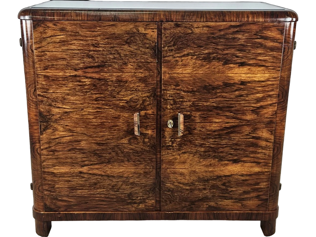 Walnut-root sideboard with internal drawers, 1930s 33