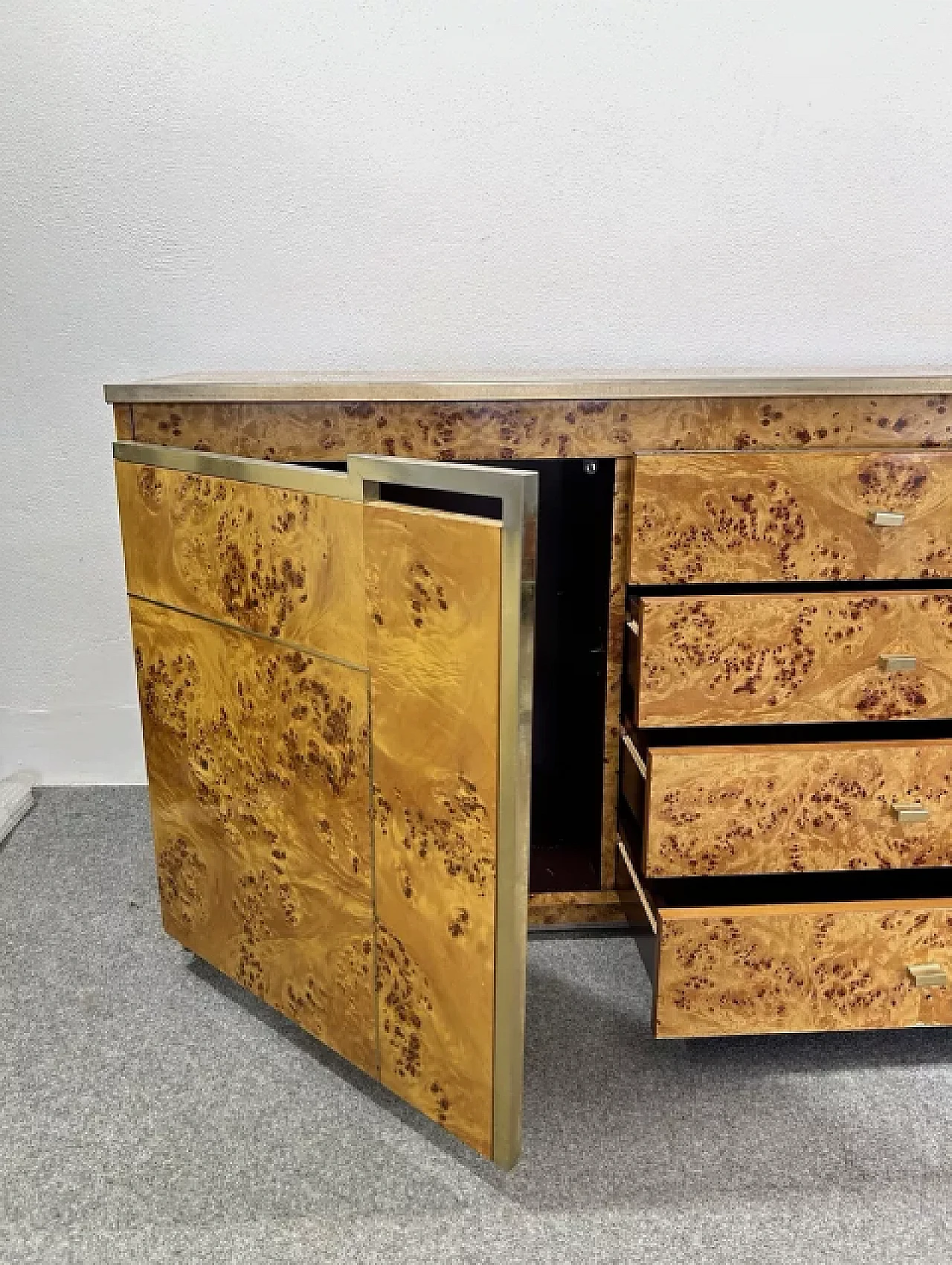 Sideboard in chrome and briarwood in the style of Willy Rizzo, 1970s 5