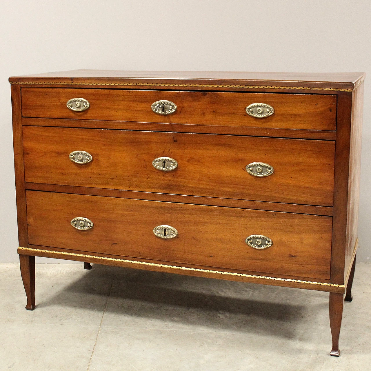 Direttorio chest of drawers in walnut, late 18th century 4